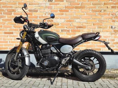TRIUMPH SCRAMBLER 400X