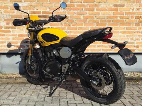 TRIUMPH SCRAMBLER 400 XC