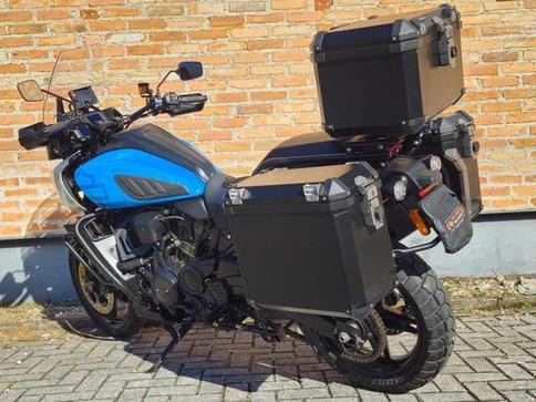 HARLEY-DAVIDSON PAN AMERICA 1250 SPECIAL