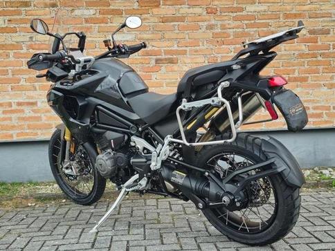 TRIUMPH TIGER 1200 RALLY BLACK EDITION