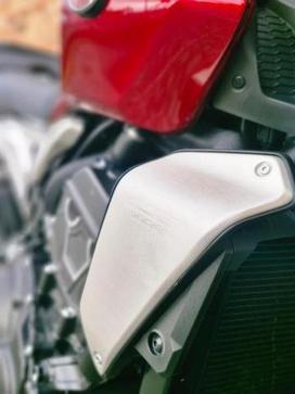 HONDA CB 1000 R