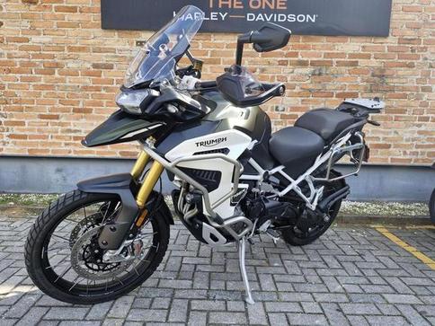 TRIUMPH TIGER 1200 RALLY EXPLORER