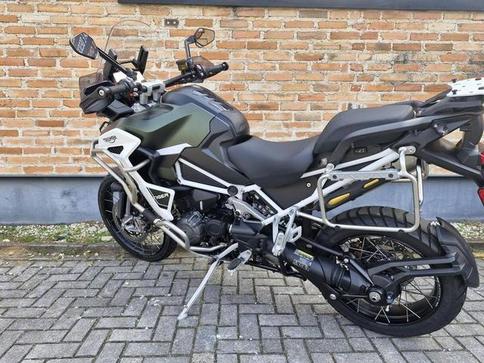 TRIUMPH TIGER 1200 RALLY EXPLORER