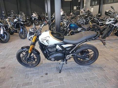 TRIUMPH SPEED 400