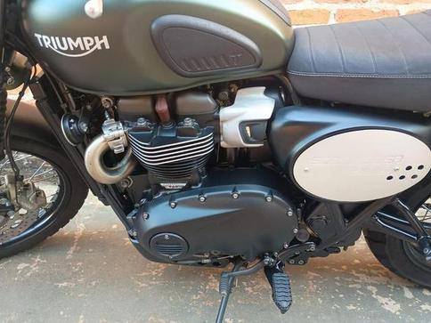 TRIUMPH SCRAMBLER 900