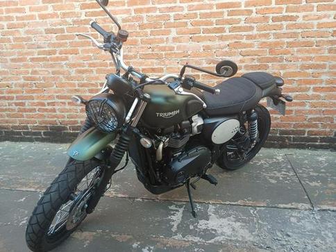 TRIUMPH SCRAMBLER 900