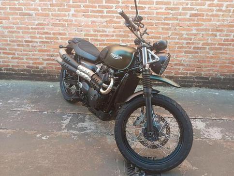 TRIUMPH SCRAMBLER 900