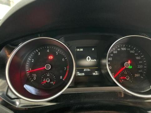 VOLKSWAGEN JETTA HIGHLINE TSI 2.0 211CV