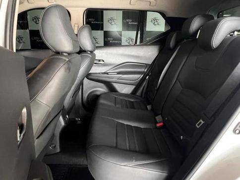 NISSAN KICKS ADVANCE CVT
