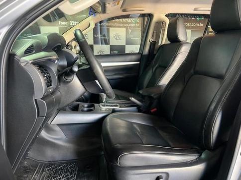 TOYOTA HILUX 2.8 SRX 4X4 2.8 TDI 16V DIESEL AUT