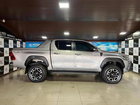 TOYOTA HILUX 2.8 SRX 4X4 2.8 TDI 16V DIESEL AUT