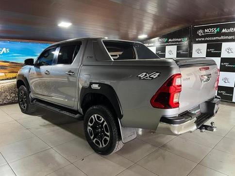 TOYOTA HILUX 2.8 SRX 4X4 2.8 TDI 16V DIESEL AUT