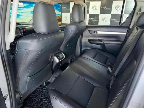 TOYOTA HILUX 2.8 SRV 4X4 CD 16V DIESEL 4P AUT