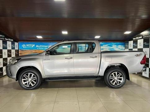 TOYOTA HILUX 2.8 SRV 4X4 CD 16V DIESEL 4P AUT