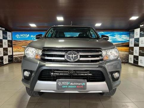 TOYOTA HILUX 2.8 SRV 4X4 CD 16V DIESEL 4P AUT