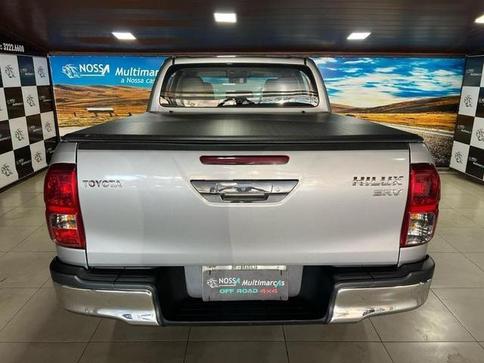 TOYOTA HILUX 2.8 SRV 4X4 CD 16V DIESEL 4P AUT