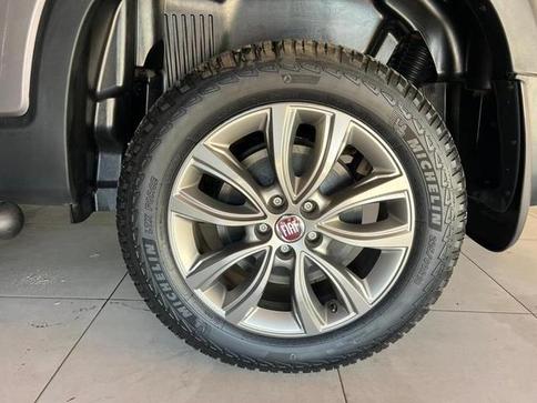 FIAT TORO RANCH AT9 4X4