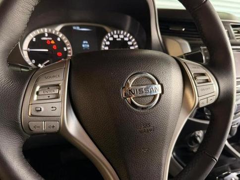 NISSAN FRONTIER LEATX4