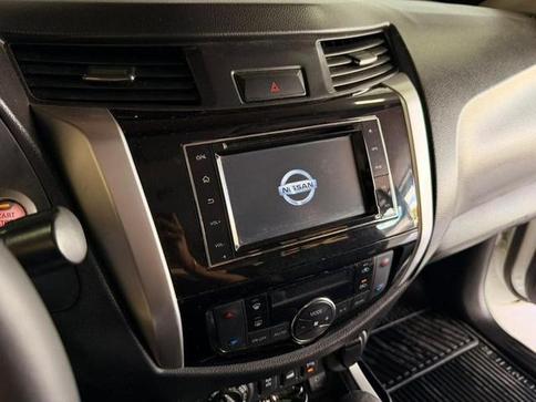 NISSAN FRONTIER LEATX4