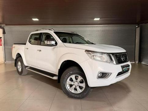 NISSAN FRONTIER LEATX4