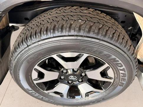 TOYOTA Hilux SW4 Diamond 2.8 TB 4x4 Die. Aut.