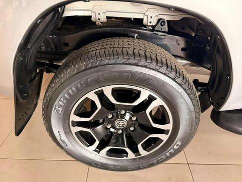 TOYOTA HILUX 2.8 SRX 4X4 2.8 TDI 16V DIESEL AUT