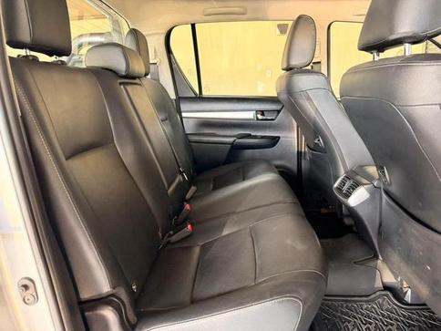 TOYOTA HILUX 2.8 SRX 4X4 2.8 TDI 16V DIESEL AUT