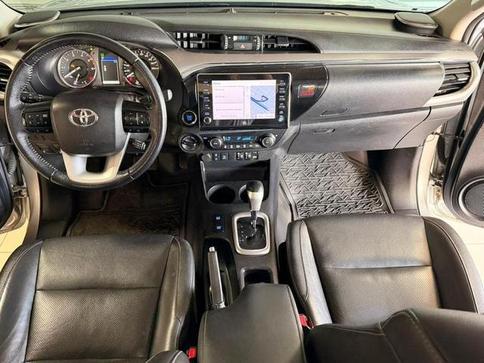 TOYOTA HILUX 2.8 SRX 4X4 2.8 TDI 16V DIESEL AUT