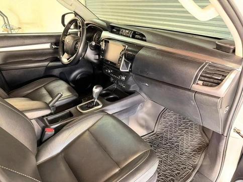 TOYOTA HILUX 2.8 SRX 4X4 2.8 TDI 16V DIESEL AUT