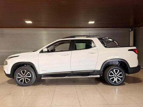 FIAT TORO FREEDOM 1.8 AT6