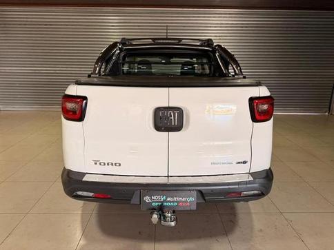 FIAT TORO FREEDOM 1.8 AT6