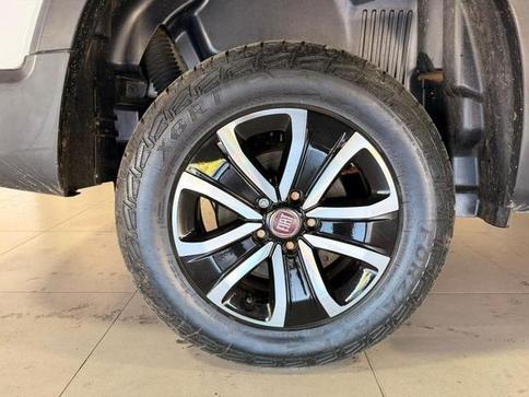 FIAT TORO FREEDOM 1.8 AT6