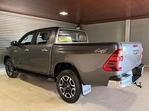 TOYOTA HILUX 2.8 SRX 4X4 2.8 TDI 16V DIESEL AUT