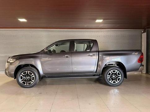 TOYOTA HILUX 2.8 SRX 4X4 2.8 TDI 16V DIESEL AUT