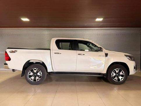 TOYOTA HILUX 2.8 SRX 4X4 2.8 TDI 16V DIESEL AUT