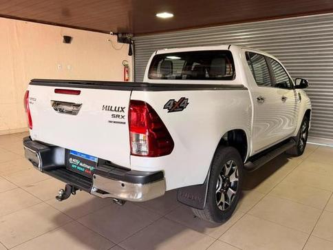 TOYOTA HILUX 2.8 SRX 4X4 2.8 TDI 16V DIESEL AUT