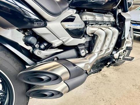TRIUMPH ROCKET 3 GT