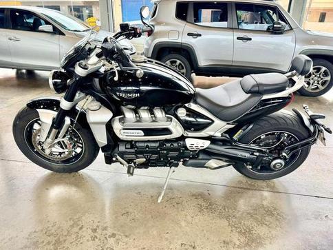 TRIUMPH ROCKET 3 GT