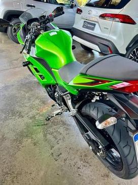 KAWASAKI KAWASAKNINJA 300 ABS