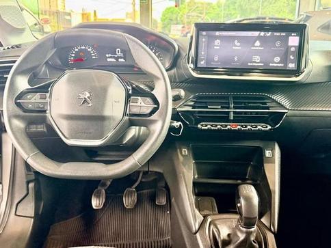 PEUGEOT 208 LIKE MT