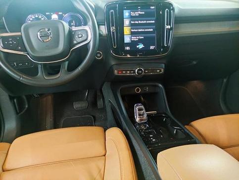 VOLVO XC40 T5H INSCRIP