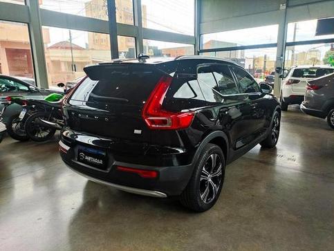 VOLVO XC40 T5H INSCRIP