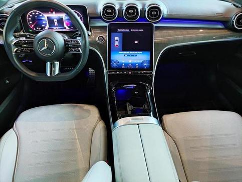 MERCEDES-BENZ C200 AMG LINE