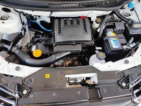 FIAT STRADA FREEDOM CD 1.3 FLEX MANUAL