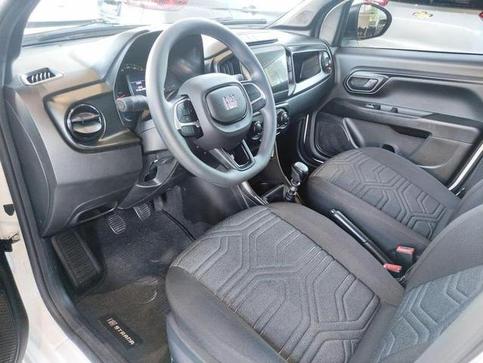 FIAT STRADA FREEDOM CD 1.3 FLEX MANUAL
