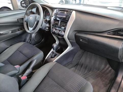 TOYOTA YARIS HA XL13LIVE