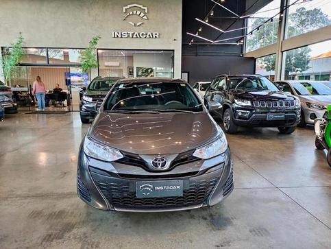 TOYOTA YARIS HA XL13LIVE