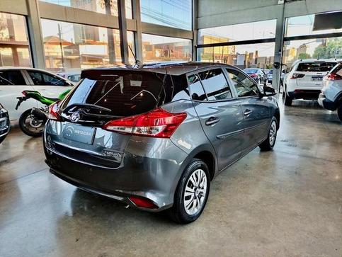 TOYOTA YARIS HA XL13LIVE