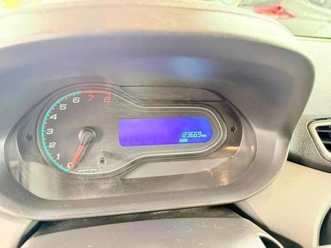 CHEVROLET ONIX 1.0MT LT