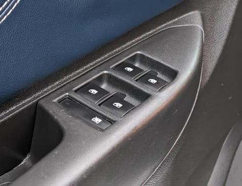 CHEVROLET SPIN 18L AT PREMIER